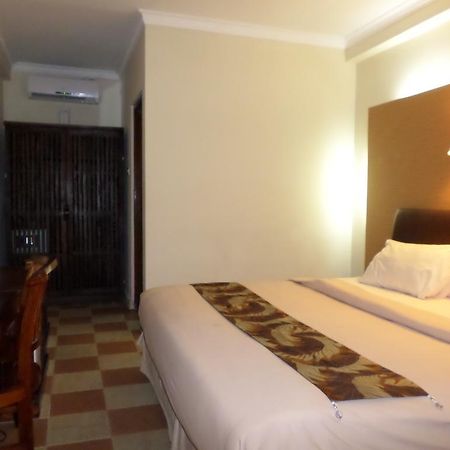 Nathan Hotel Kuta Lombok Eksteriør bilde