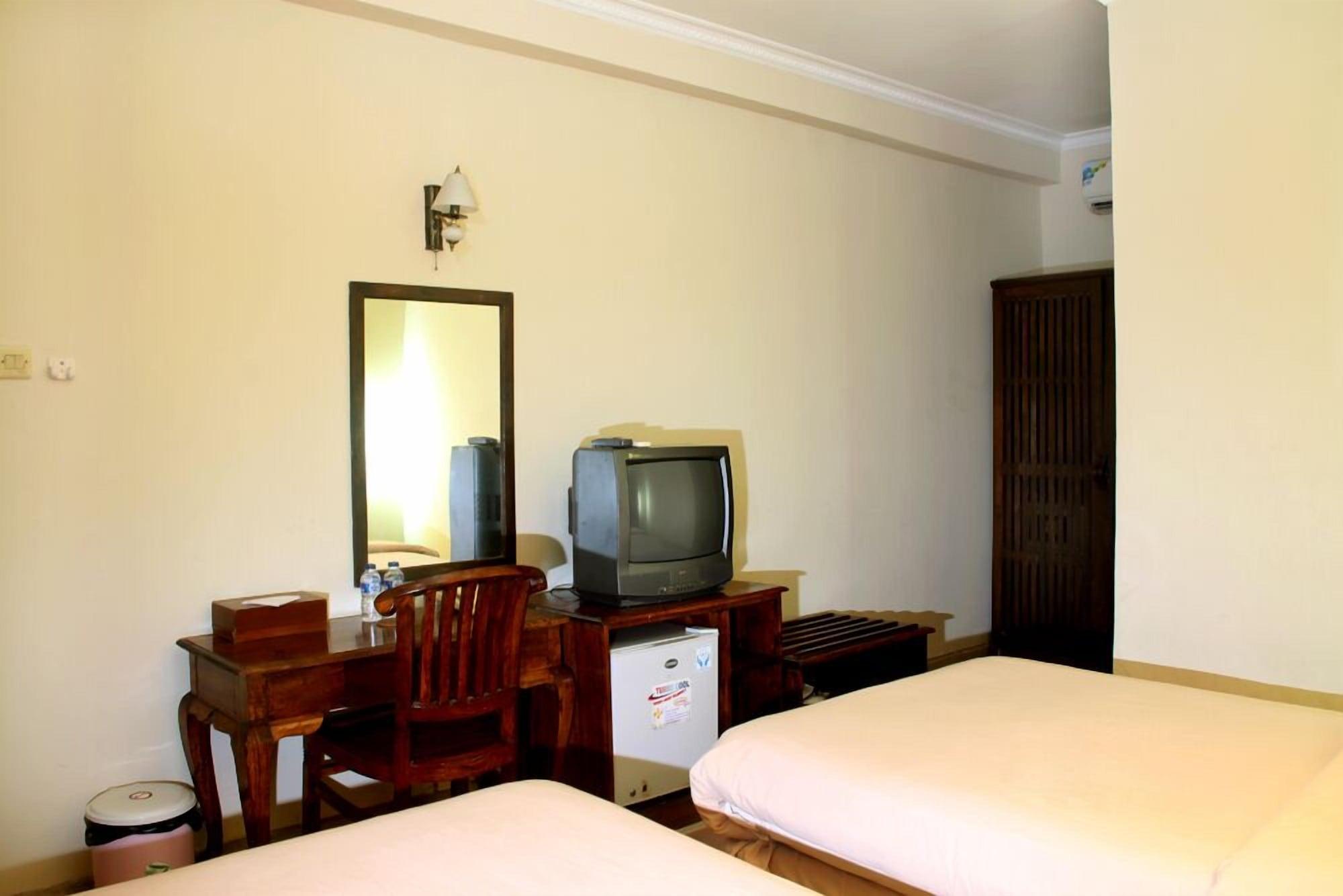 Nathan Hotel Kuta Lombok Eksteriør bilde