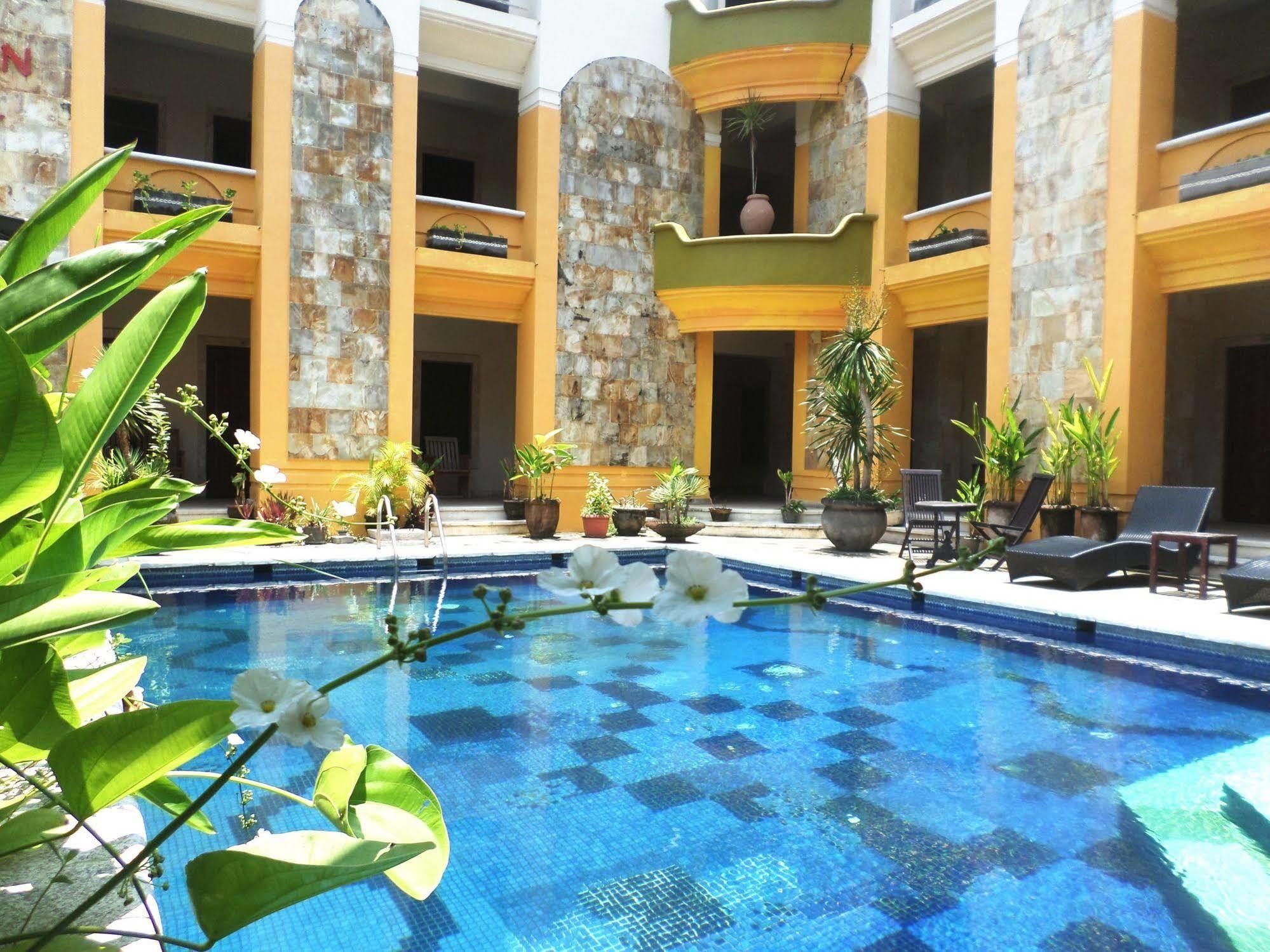 Nathan Hotel Kuta Lombok Eksteriør bilde